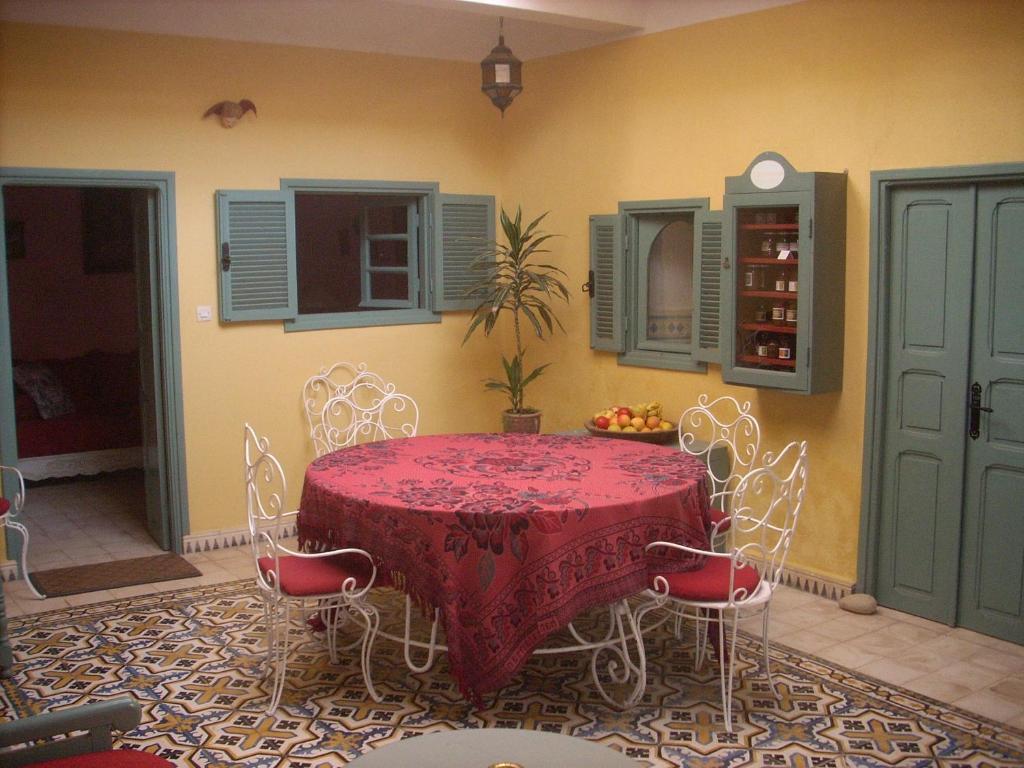 Dar Beldi Bed & Breakfast Оалидия Стая снимка